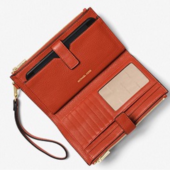MICHAEL MICHAEL KORS
Adele Leather Smartphone Wallet Orange Never Carried - Picture 2 of 11
